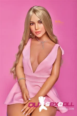 Silicone Glamorous Party Girl Sex Doll8