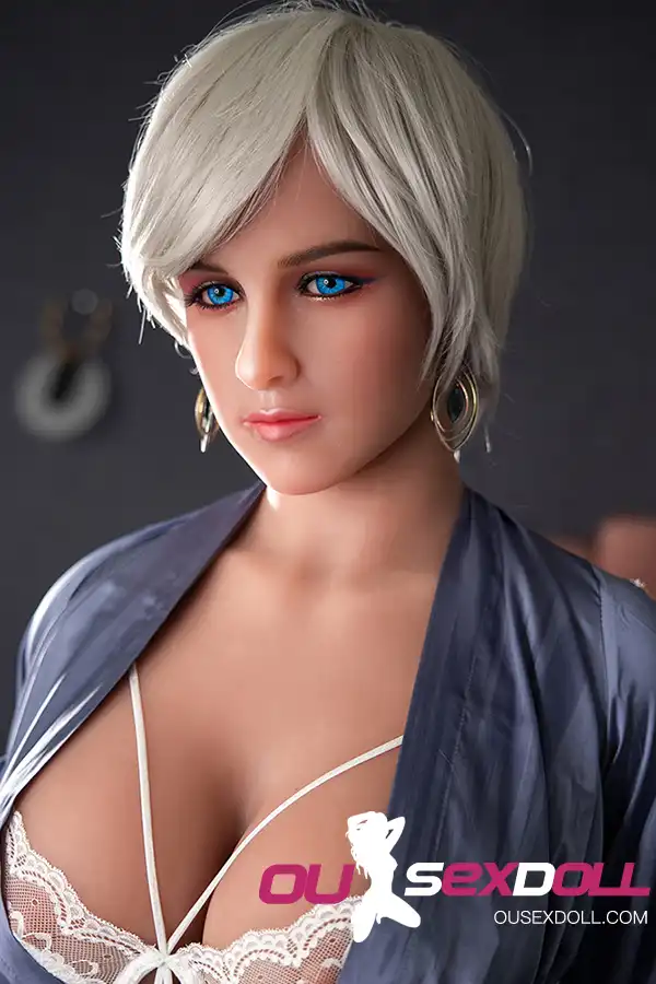 F Cup Fleshy Short Hair Fat Sex Doll 1