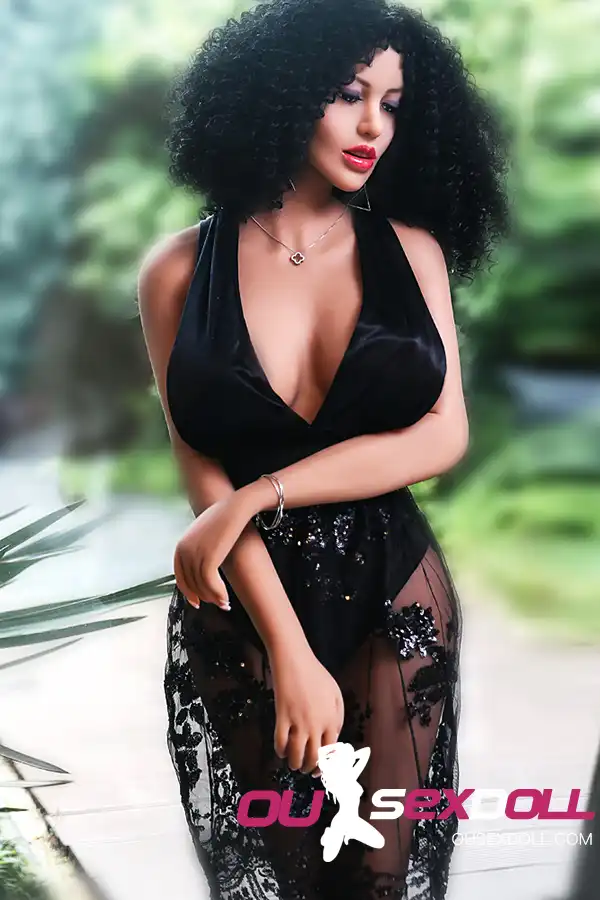 D Cup Black Curly Hair Curvy Sex Doll 6