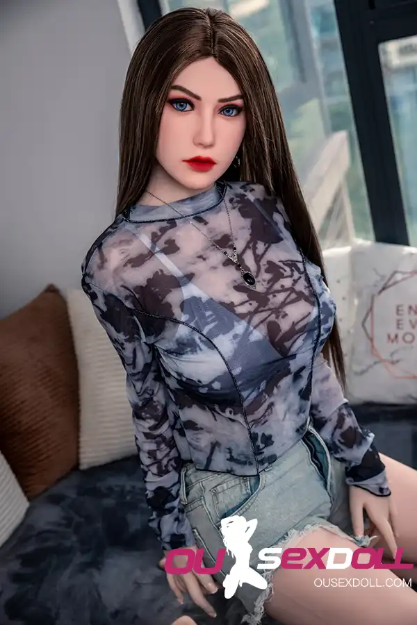 D Cup Light Skin Realistic Sex Doll 5