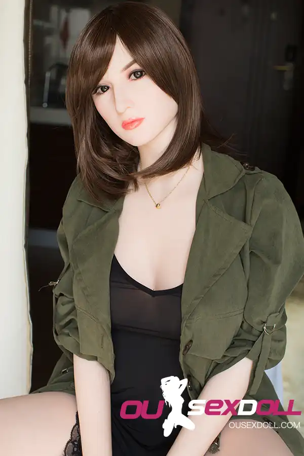 C Cup Asian Short Hair Cool Sex Doll 1