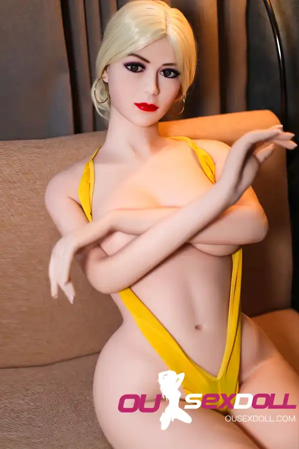 C Cup Blonde Hair Mature Lifelike Sexy Sex Doll 5