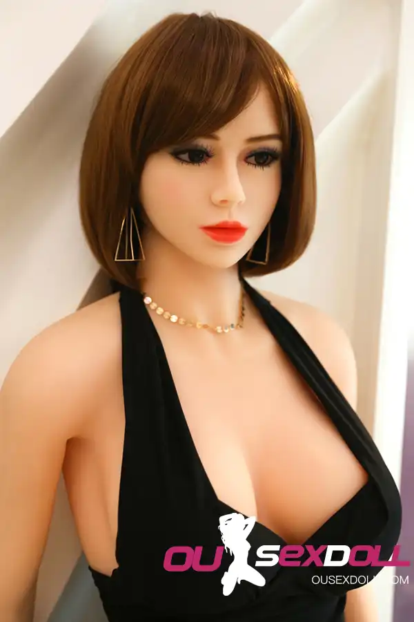 C Cup Short Hair Mature Real Sexy Sex Doll 8