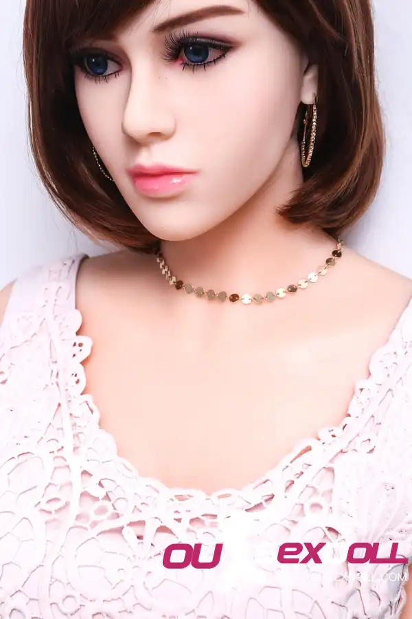 C Cup Short Hair Sexy Elegant Sex Doll 6