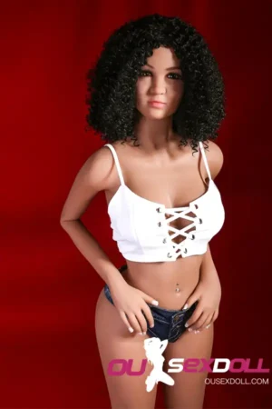 Echte schwarze Sexpuppe für Erwachsene, C-Körbchen, kleine Brüste 1