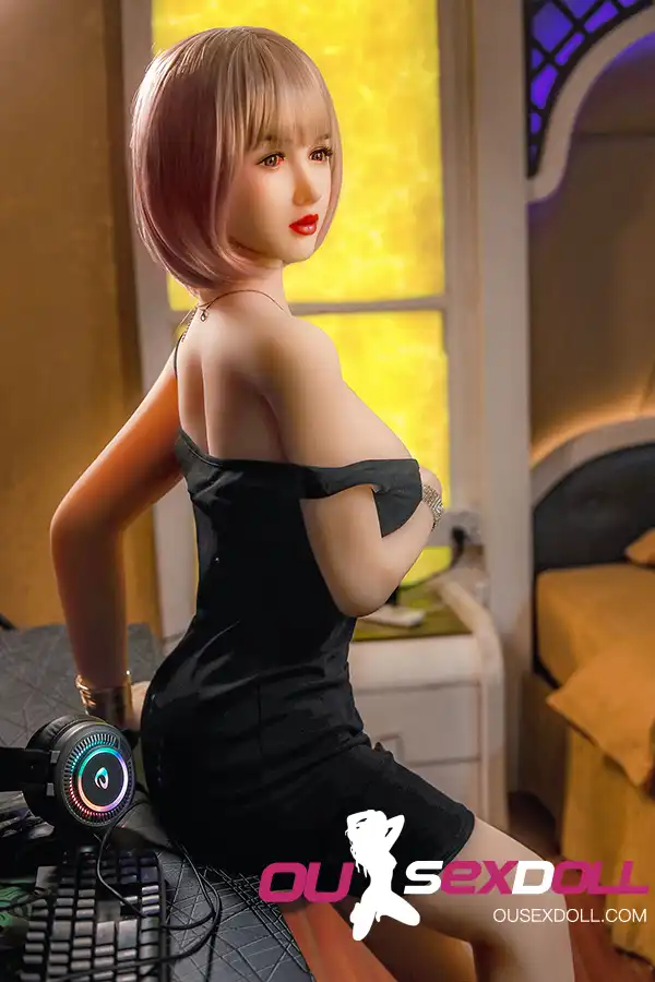 D Cup Sexy Short Hair Natural Skin Real Sex Doll 5