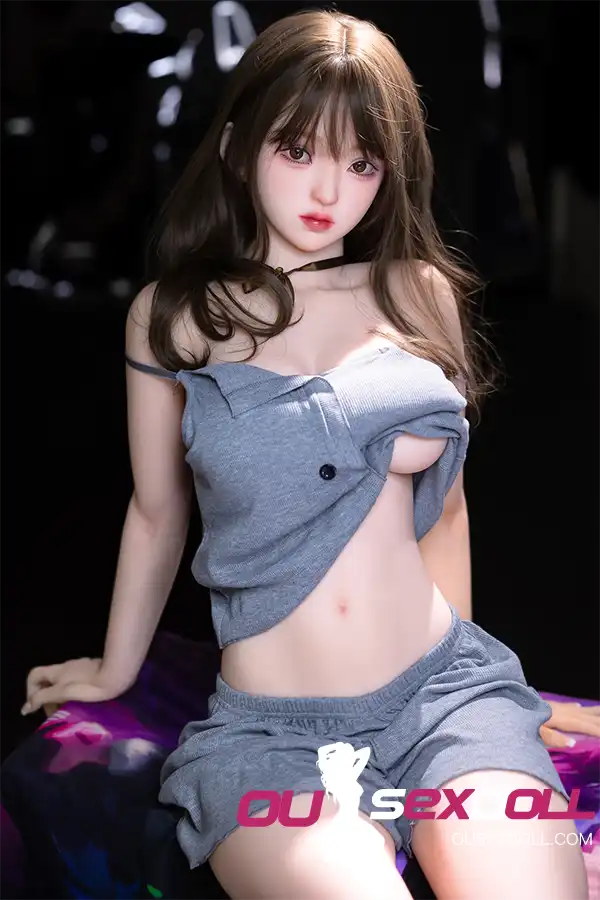 Medium Breasts Beautiful Asian Fair Skin Sex Doll 15