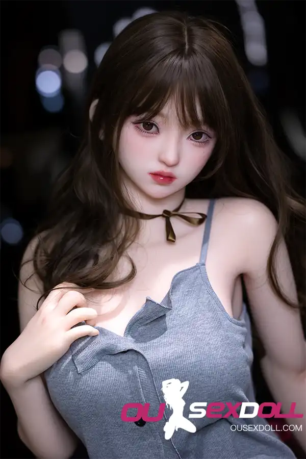 Medium Breasts Beautiful Asian Fair Skin Sex Doll 5