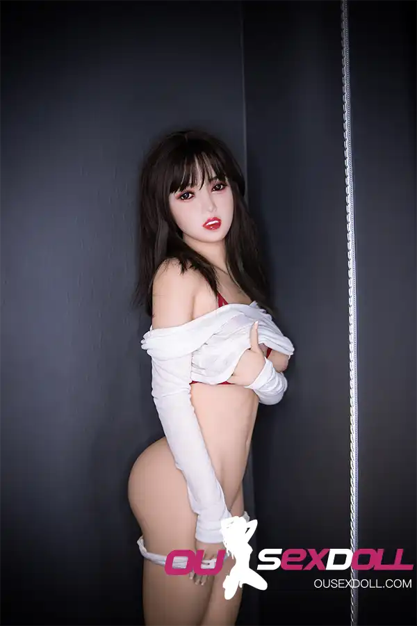 Small Breast Fair Skin Asian Sex Doll 4