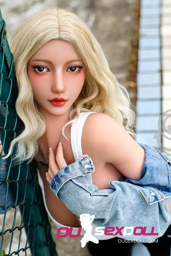F Cup Big Breasts Full Figure Charming Sex Doll 10