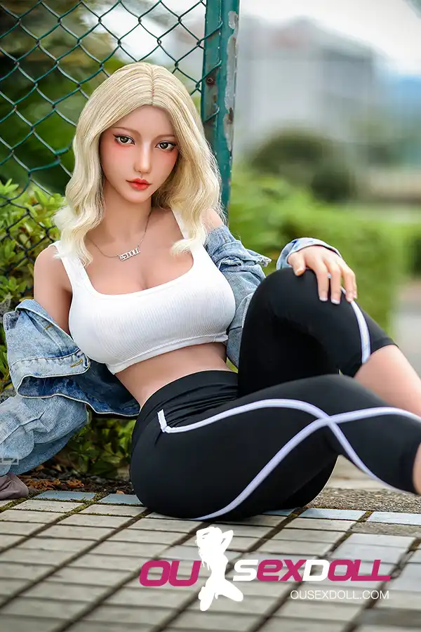 F Cup Big Breasts Full Figure Charming Sex Doll 6