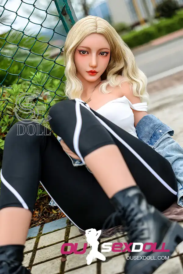 F Cup Big Breasts Full Figure Charming Sex Doll 8