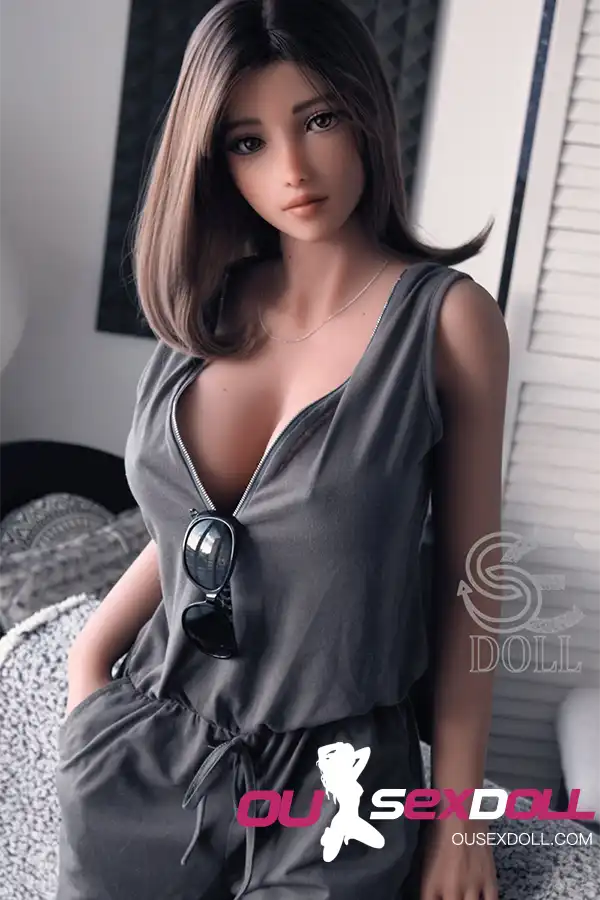 F Cup Elegant Big Bust Realistic Sex Doll 13