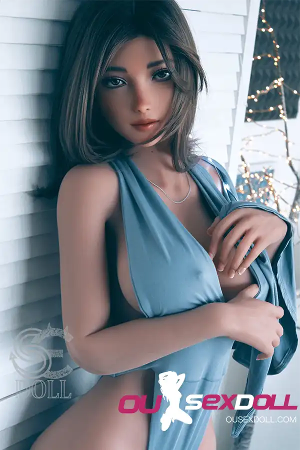 F Cup Elegant Big Bust Realistic Sex Doll 2