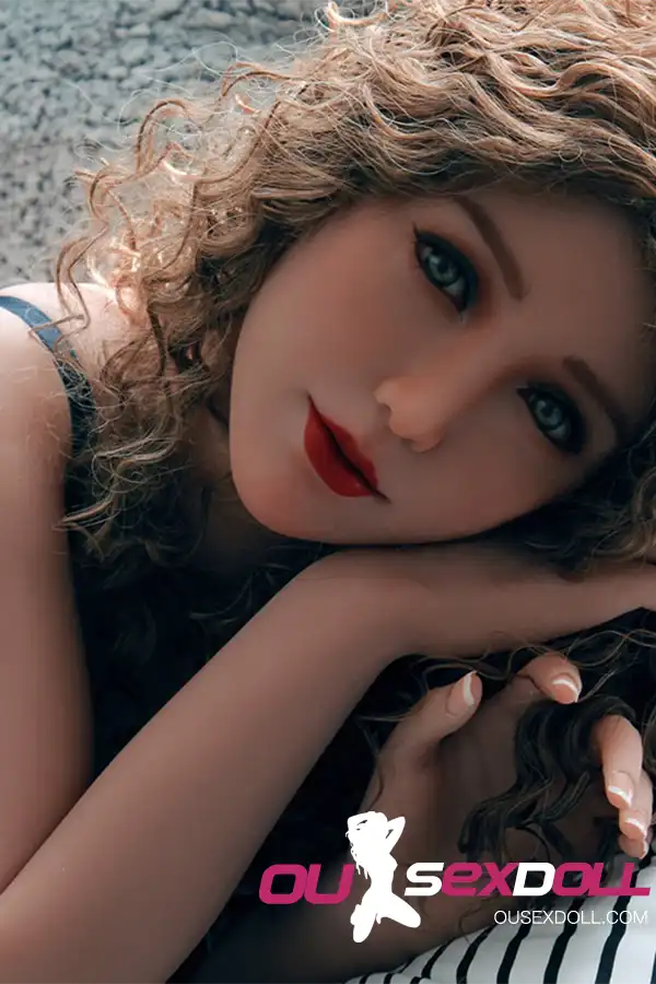 F Cup Tight Curly Hair Full Bust Real Sex Doll 1