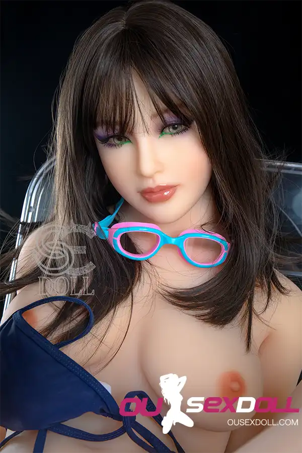 E Cup Full Figure Alluring Realistic Sex Doll 5