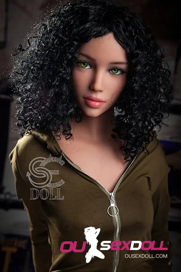 Muñeca sexual de cuerpo completo con cabello rizado, copa B y busto pequeño 10