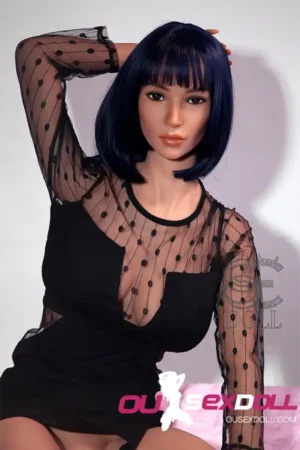 E Cup Muscular Short Hair Realistic Sex Doll 11