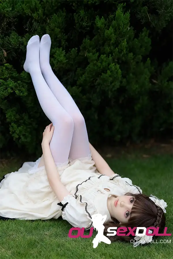 White Lolita Style Asian Real Lovely Sex Doll 10