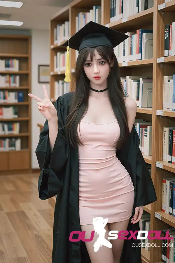 Small Breasts Fair Skin Beauty Asian Sex Doll 4