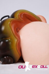 Torso di bambola sessuale realistica con sedere distintivo 4
