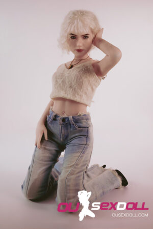 Short Hair Petite Full Body Sex Doll 11